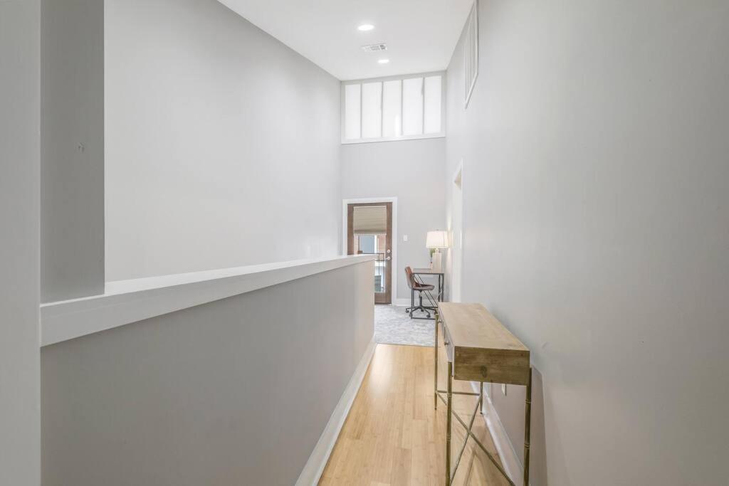 Cozy 2 Bed Townhome Near The Hospital Lafayette Ngoại thất bức ảnh